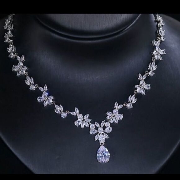 Bridal Set Stunning CZ Necklace, Bracelet,Earrings - Picture 2 of 13